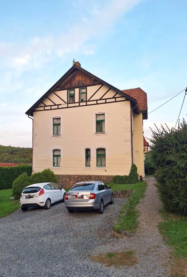 Nad Hradem Apartment